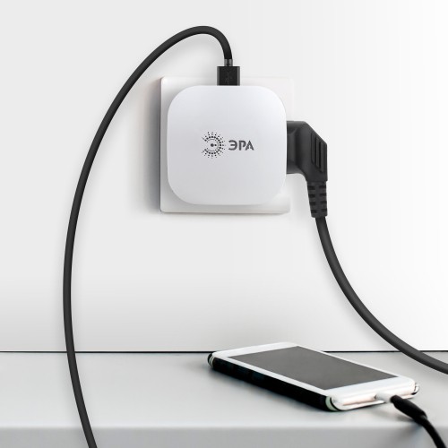 Б0015243 Разветвитель электрический ЭРА SP-3e-USB-2A на 3 розетки + 2 USB с заземлением со шторками 16А белый