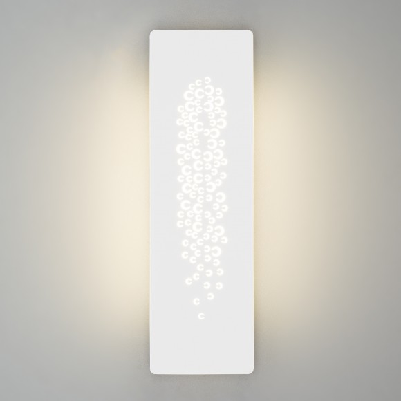 Настенный светильник 40149/1 LED белый