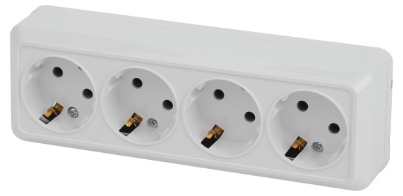 Б0051132 Розетка Intro Quadro 2-208-01 четырехместная с заземлением 4х2P+E, 16А-250В, IP20, открытой установки, белый